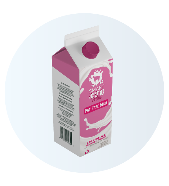 Cartón de leche Smart Milk sin grasa en tonos rosados y blancos, con tapa rosa, y texto que resalta beneficios como vitaminas A y D añadidas, 0% grasa y leche 100% de vaca.